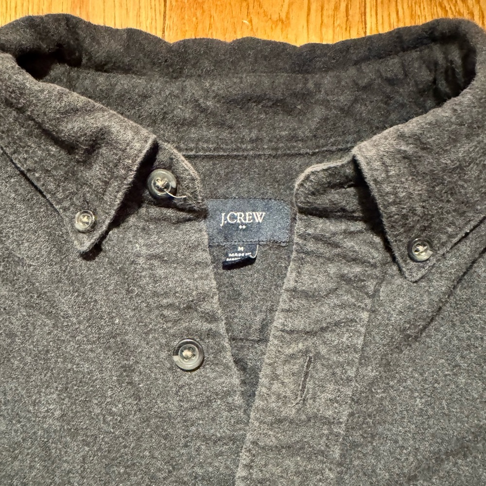 J. Crew men’s medium Charcoal Button-Down Flannel with Tan Elbow Patch